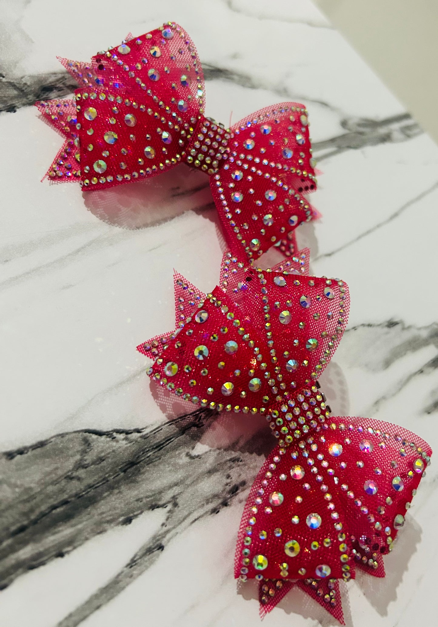 Globo Bows
