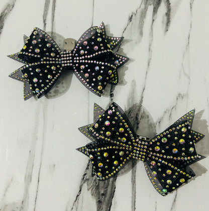 Globo Bows