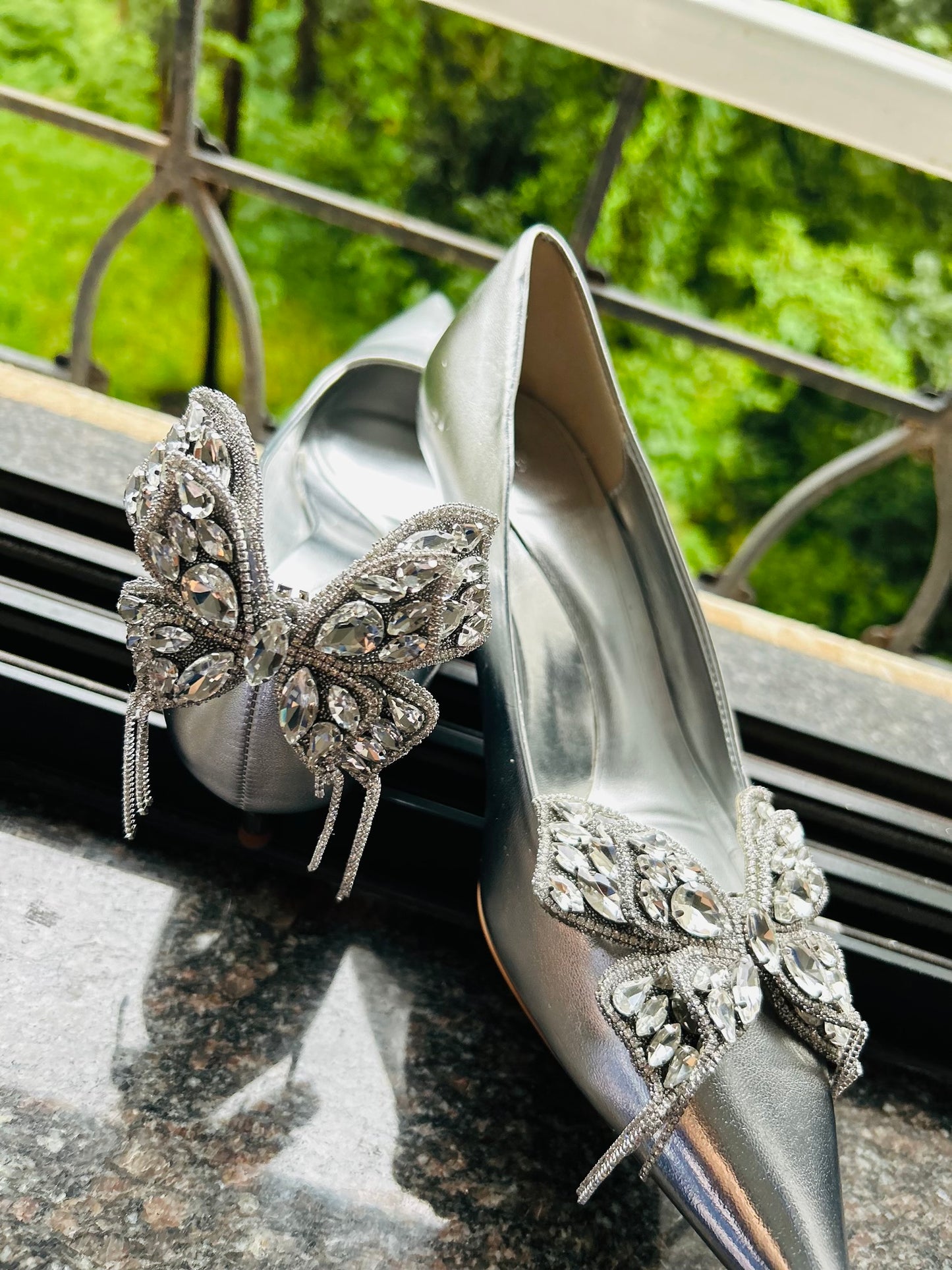Charm-A-Fly