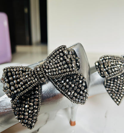 Bow-Belle