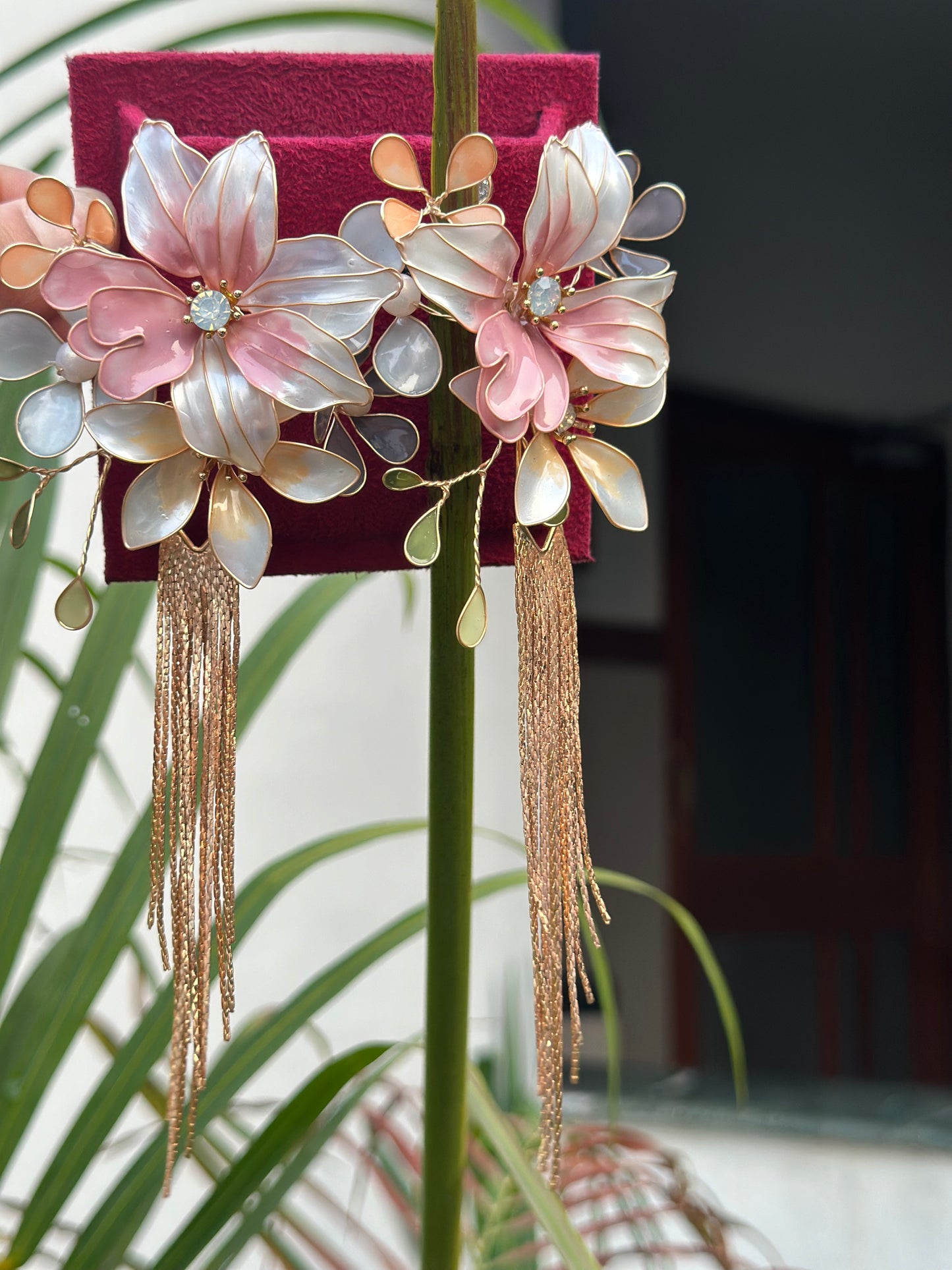 Gleaming Dahlia