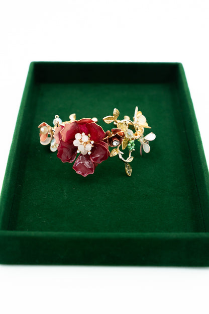 Twist of Tinsel & Petals