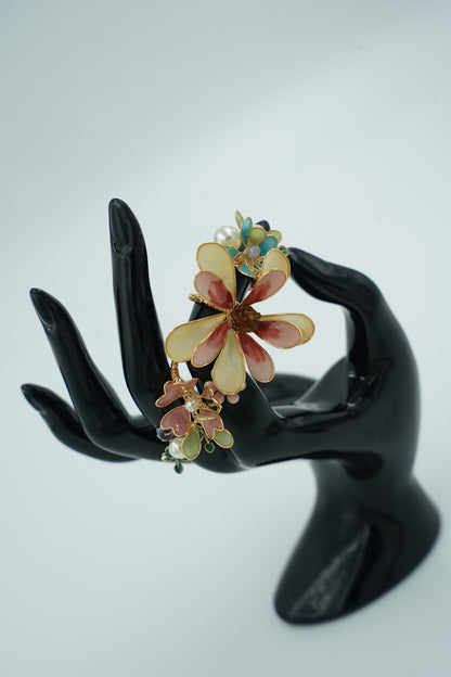 Floral Flick Twistie