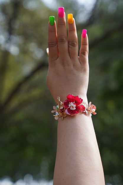 Twist of Tinsel & Petals